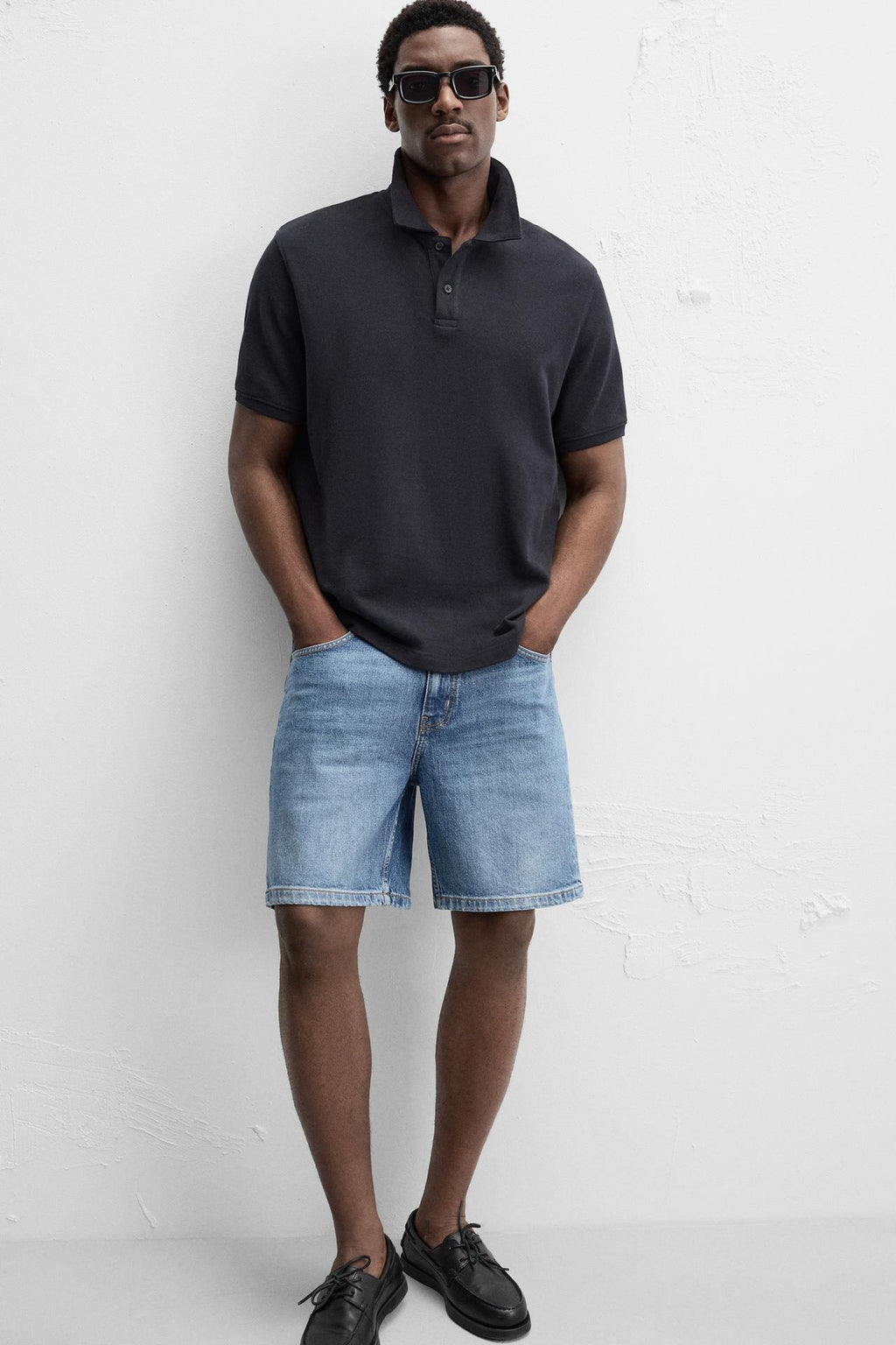 REGULAR FIT DENIM SHORTS